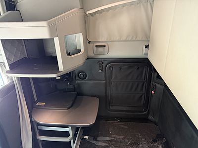 2023 Kenworth T680