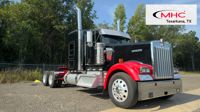 2023 Kenworth W900L
