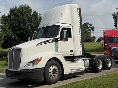 2023 Kenworth T680