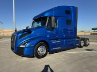 2021 Volvo VNL64T760