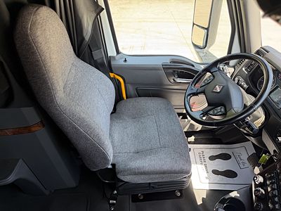 2022 International LT625