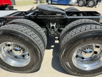 2023 Kenworth T680