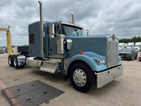 2027 Kenworth W900L