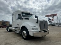 2024 Kenworth T880