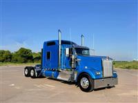 2025 Kenworth W900L