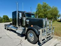 2023 Kenworth W900L