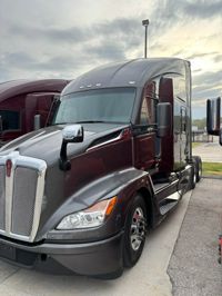 2023 Kenworth T680