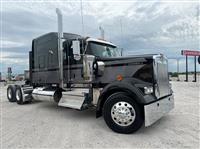 2025 Kenworth W900L