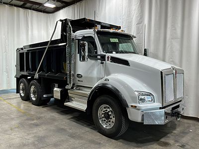 2027 Kenworth T880