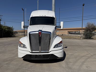 2023 Kenworth T680