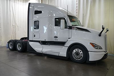 2027 Kenworth T680