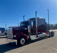 2025 Kenworth W900L