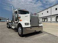 2025 Kenworth W900L