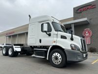 2017 Freightliner CA11364SLP