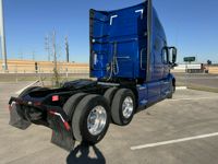 2021 Volvo VNL64T760