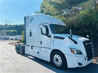 2020 Freightliner CA11364SLP