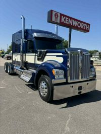 2023 Kenworth W990