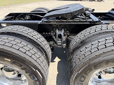 2023 Kenworth T680