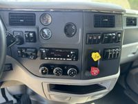 2022 Peterbilt 579