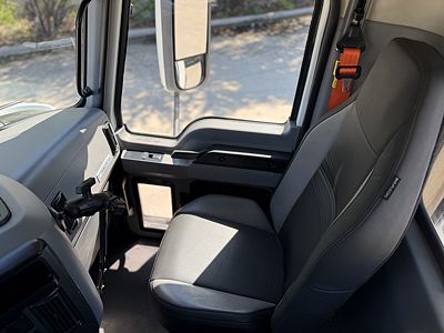2023 Mack ANTHEM 64T