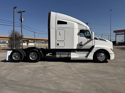 2023 Kenworth T680