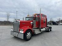 2023 Kenworth W900L