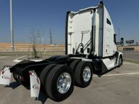 2024 Kenworth T680