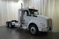 2027 Kenworth T880