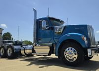 2026 Kenworth W990