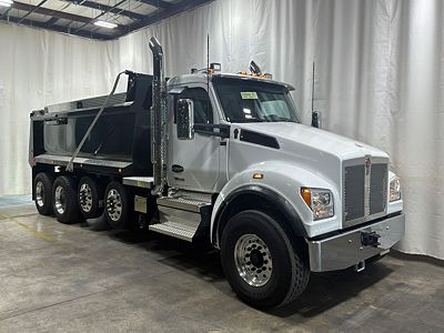 2027 Kenworth T880