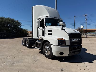 2023 Mack ANTHEM 64T