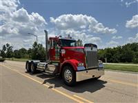 2024 Kenworth W900L