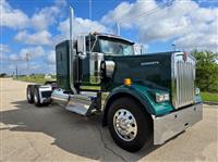 2025 Kenworth W900L