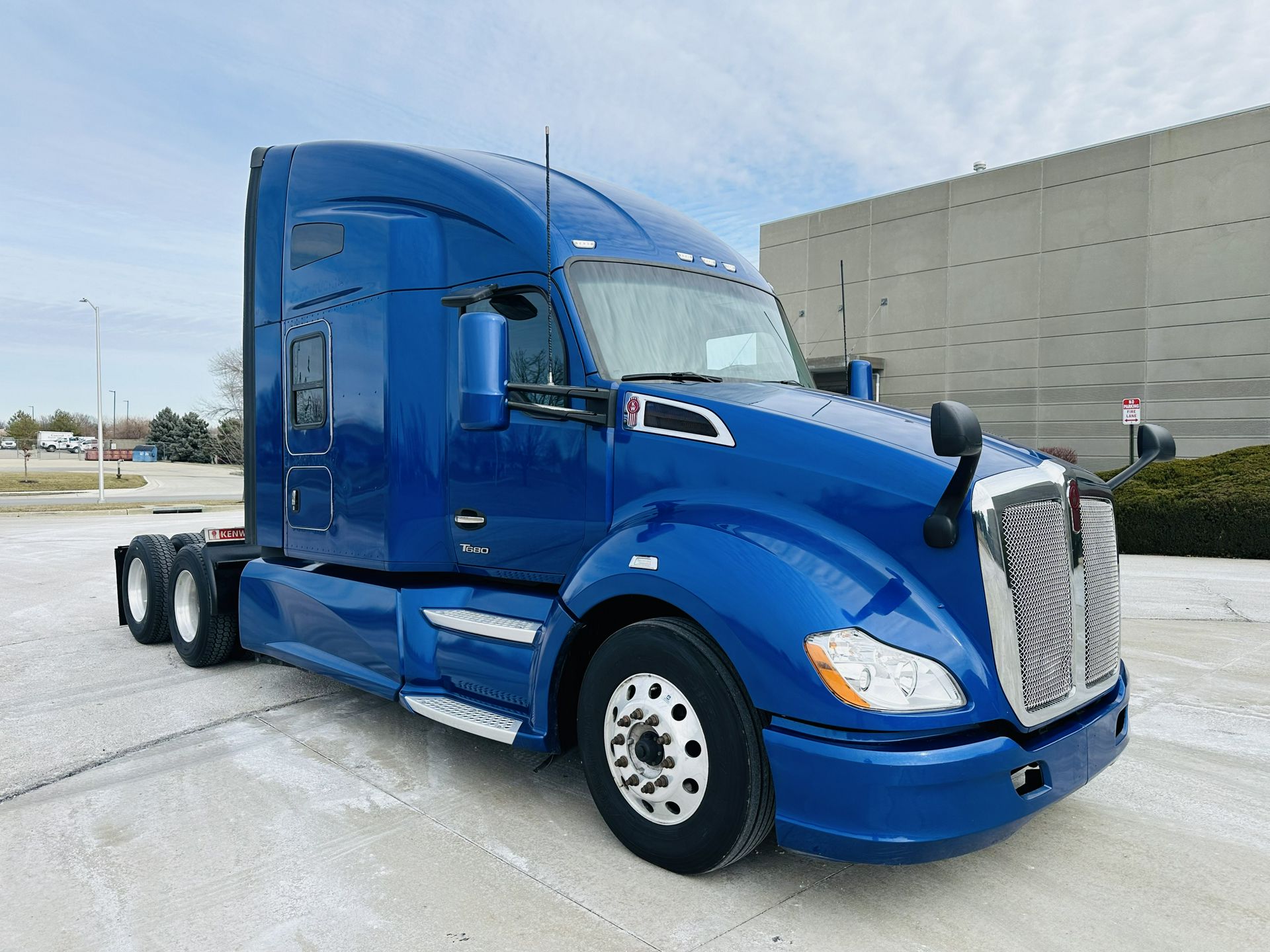 2022 Kenworth T680