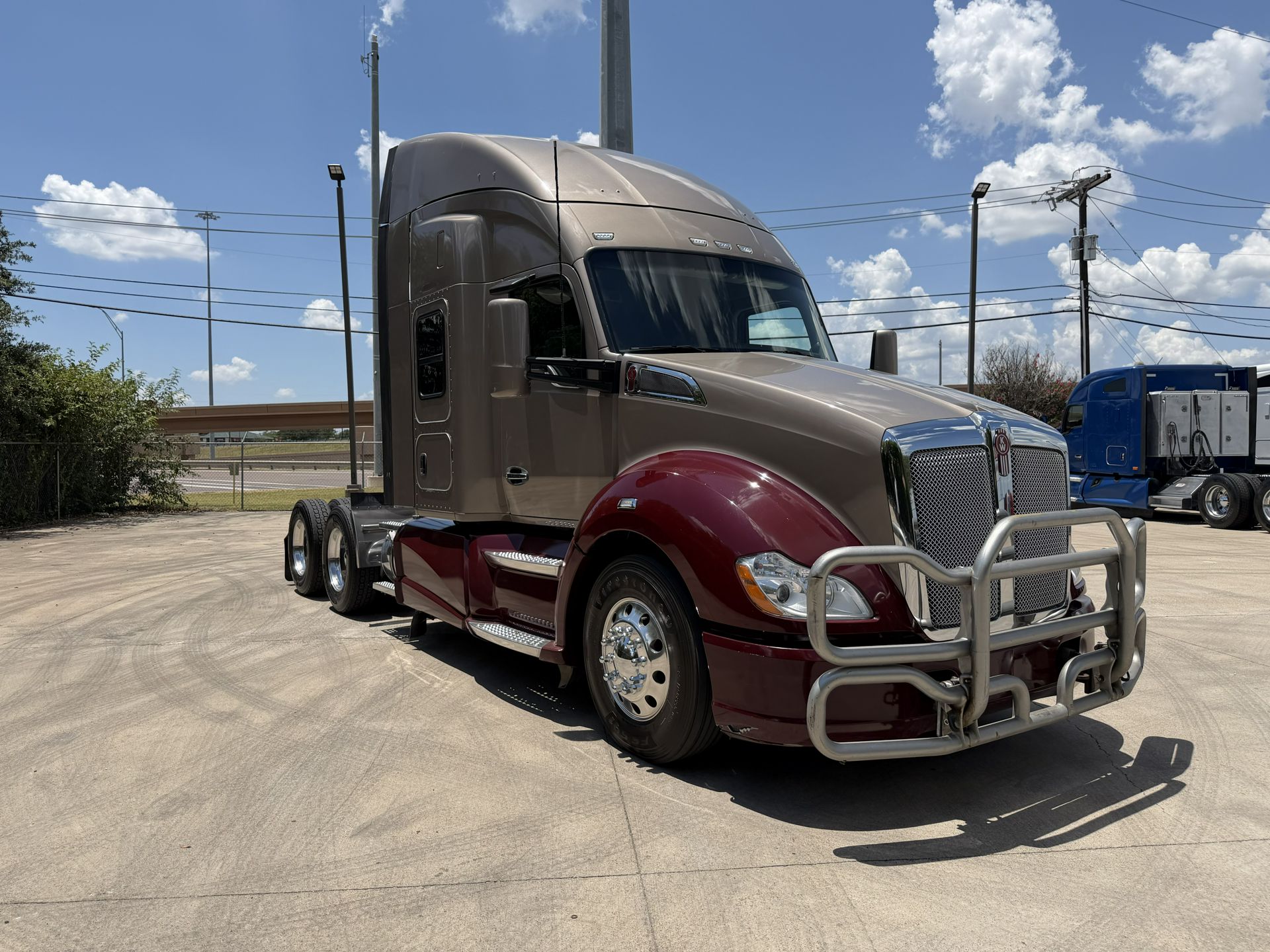 2022 Kenworth T680