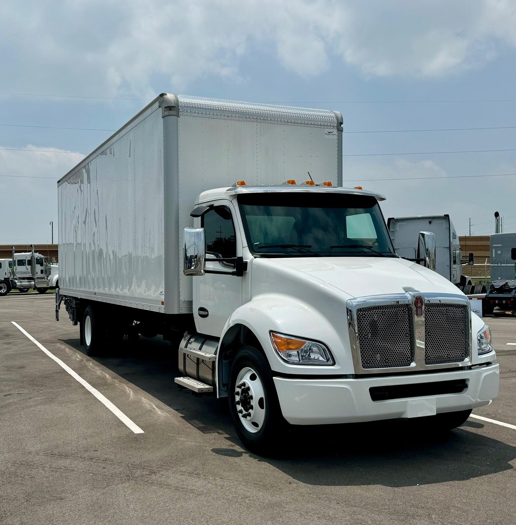 2025 Kenworth T280