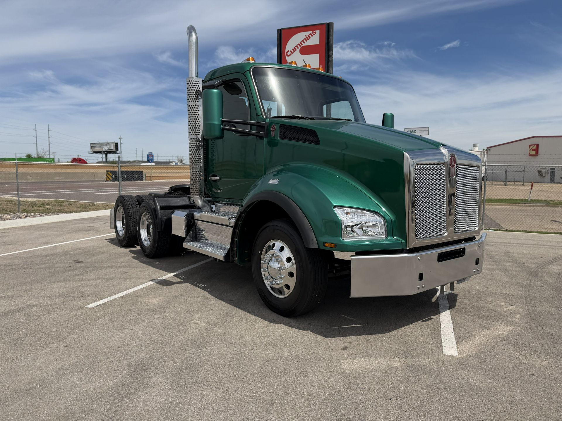 2022 Kenworth T880