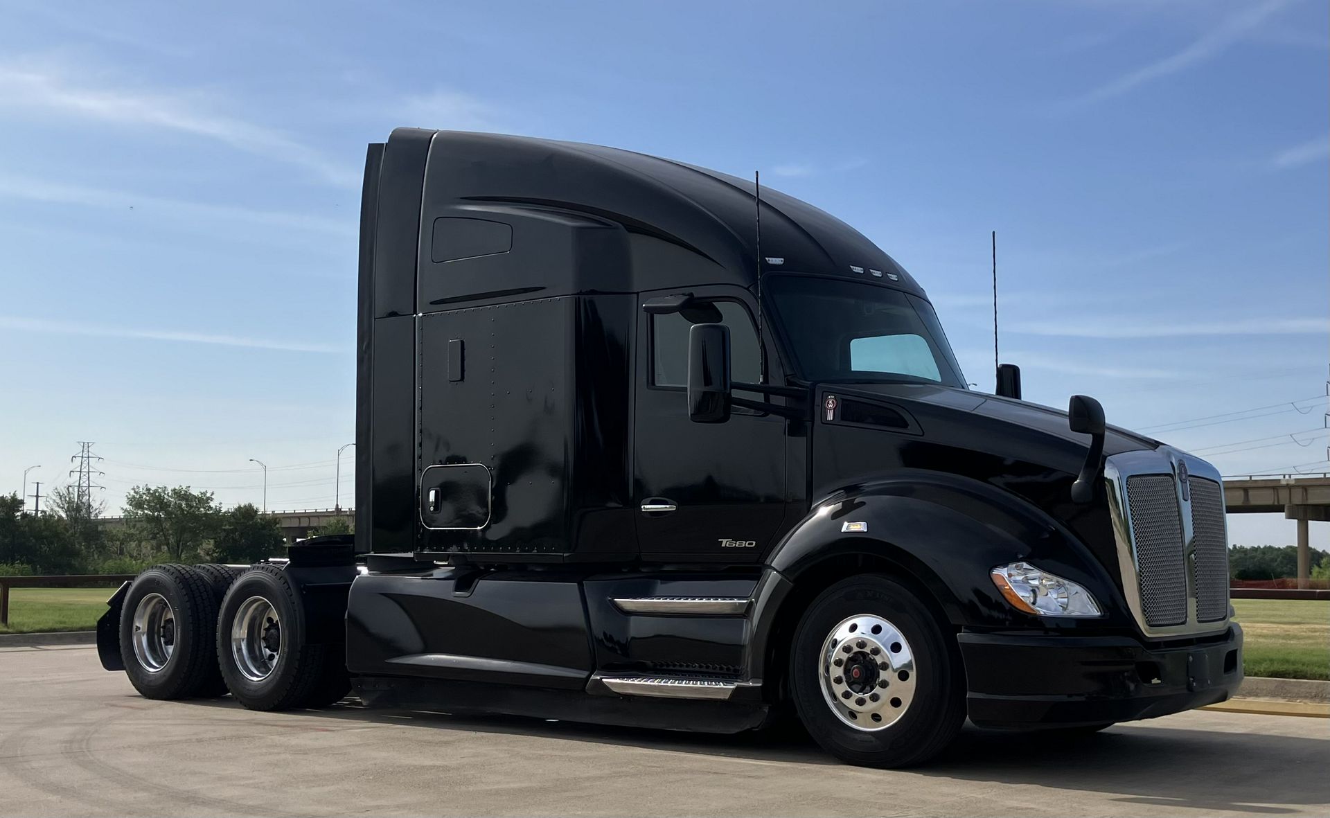 2022 Kenworth T680