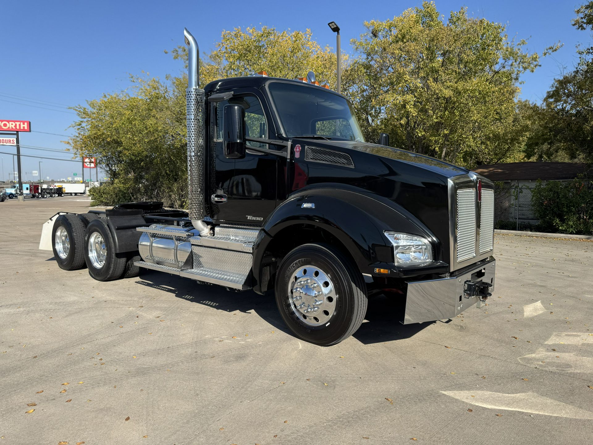 2021 Kenworth T880
