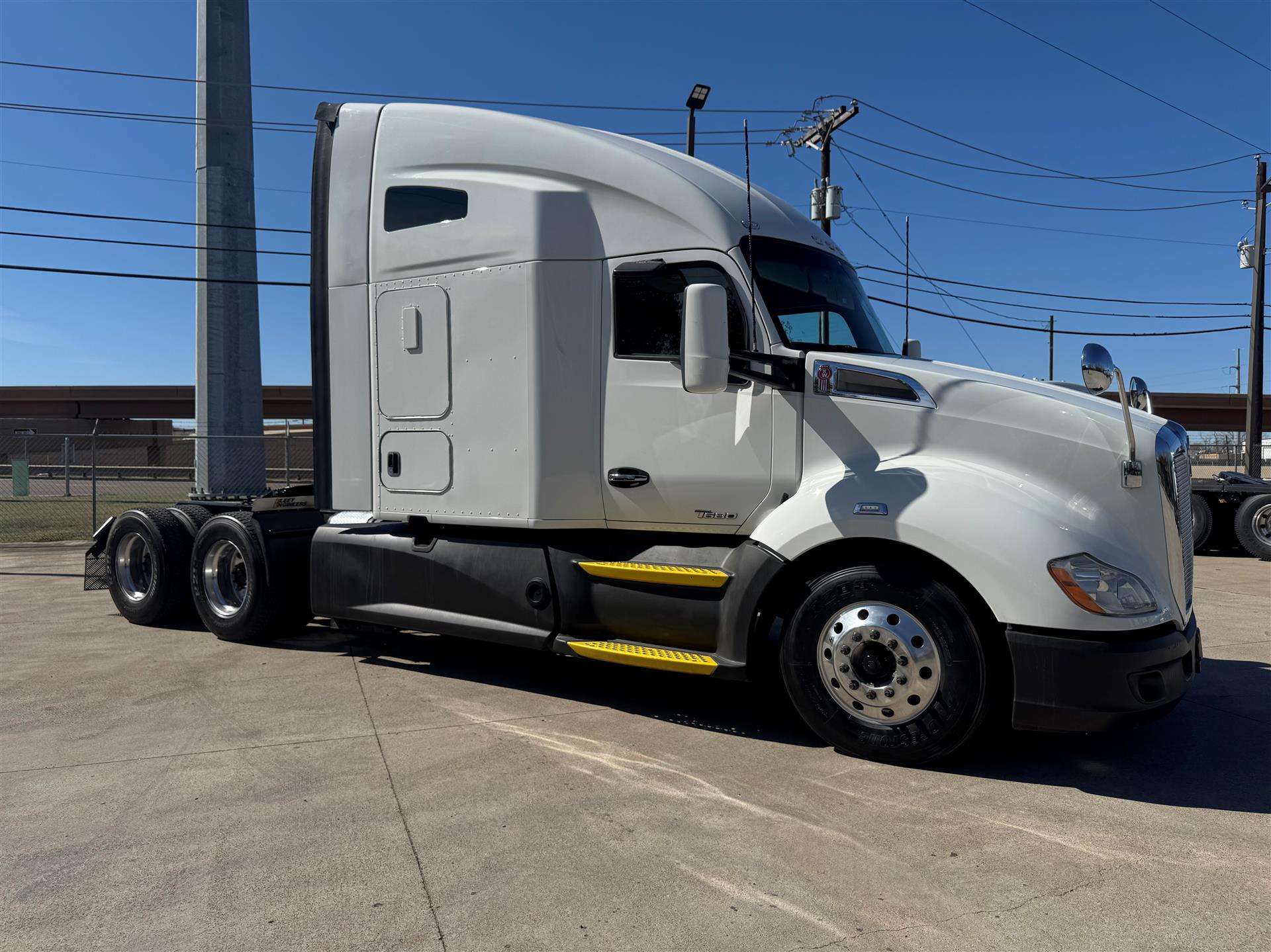 2021 Kenworth T680