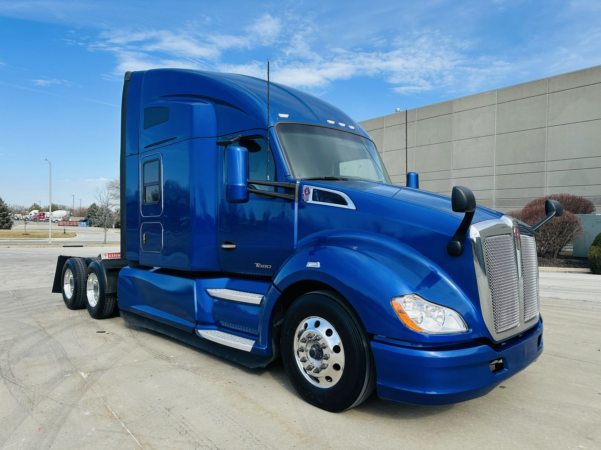 2022 Kenworth T680