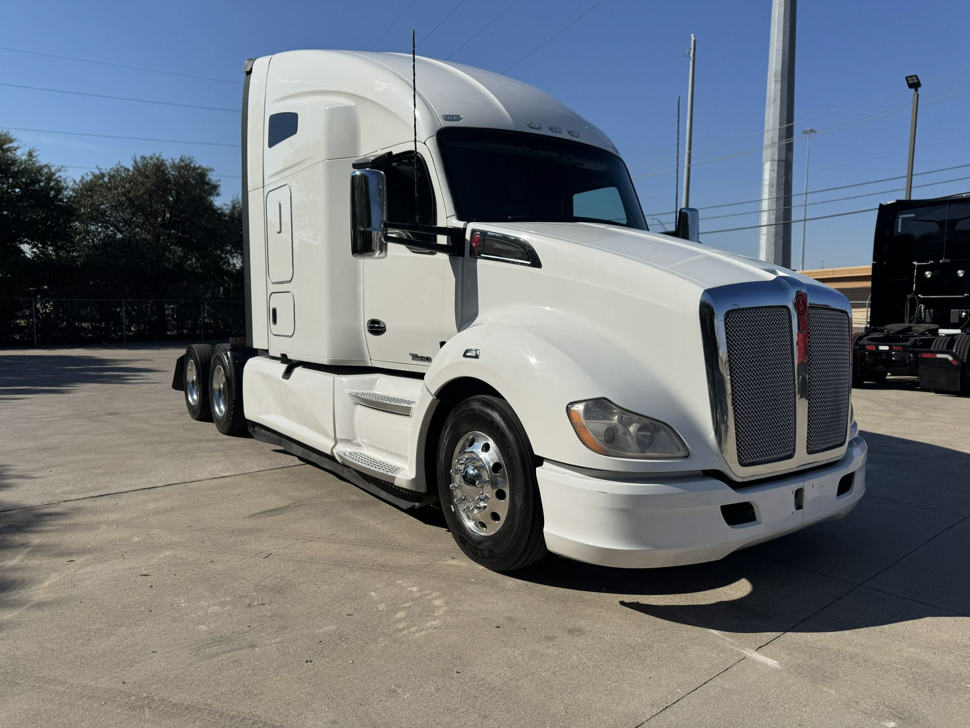 2022 Kenworth T680