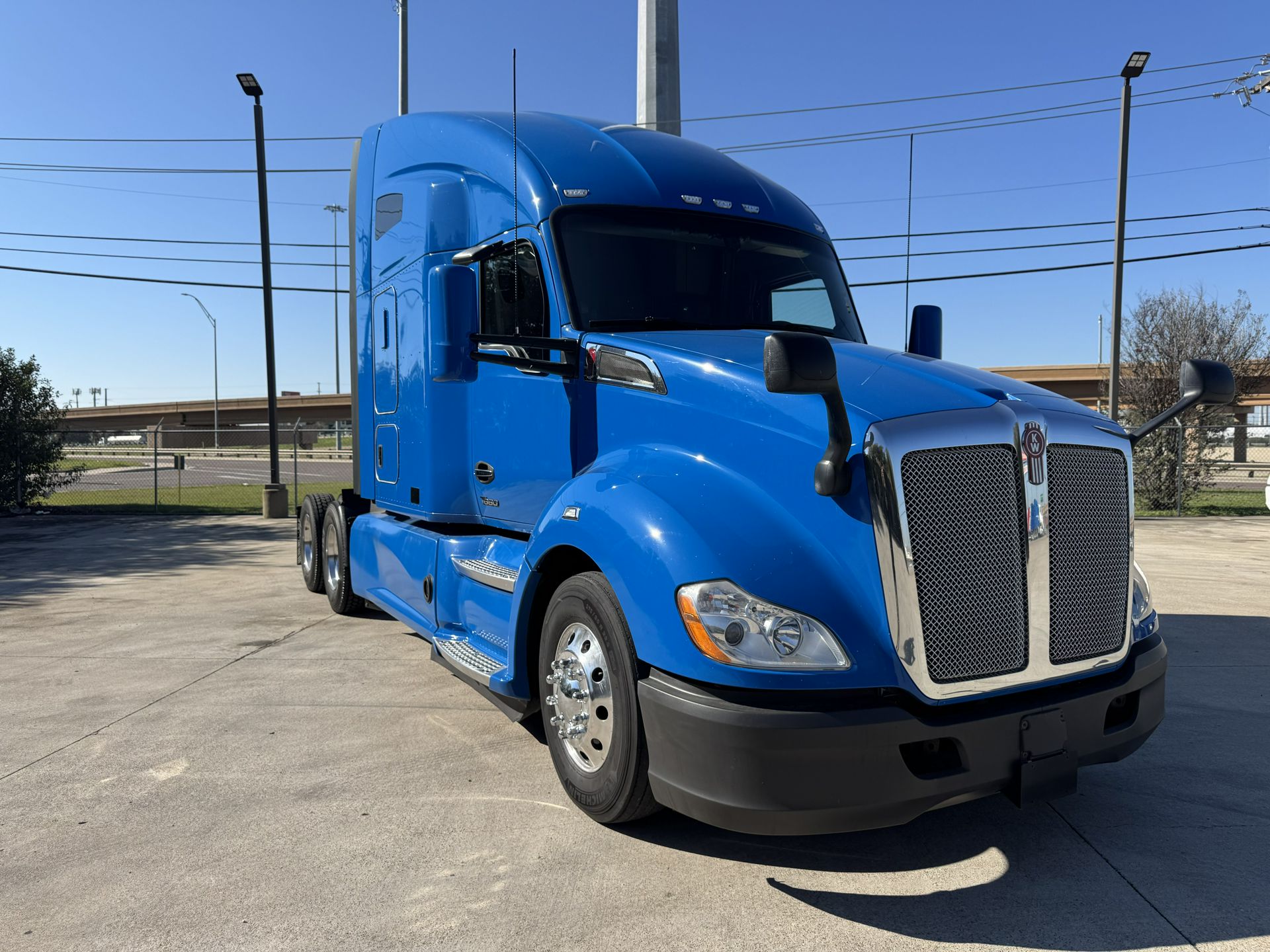 2021 Kenworth T680