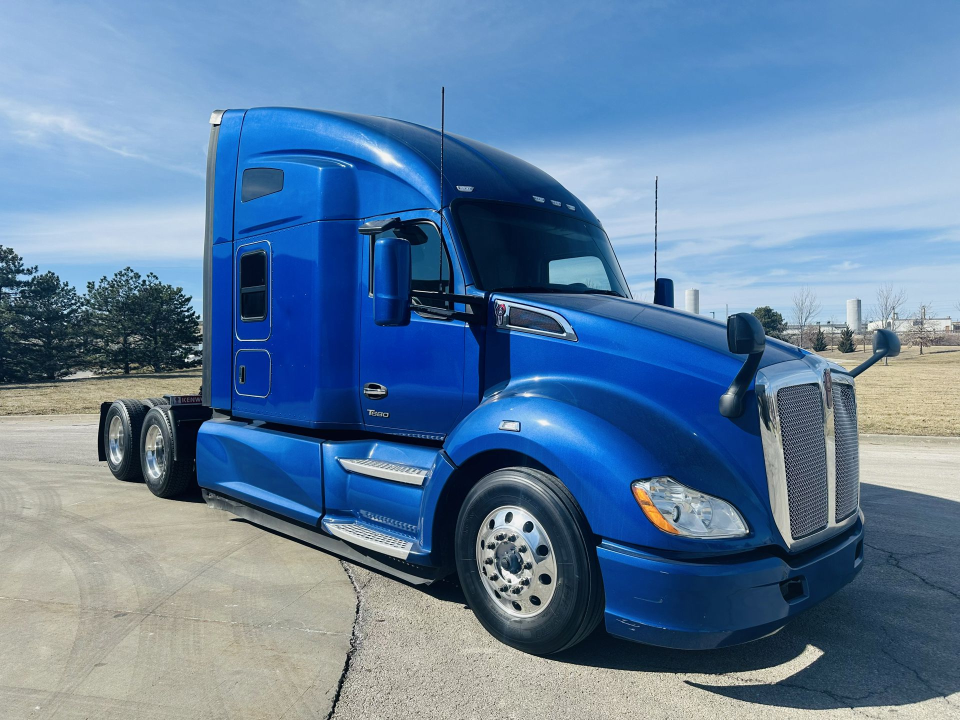 2022 Kenworth T680