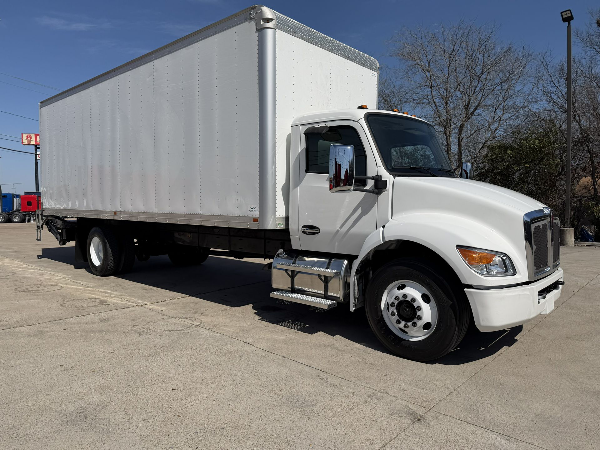 2024 Kenworth T280