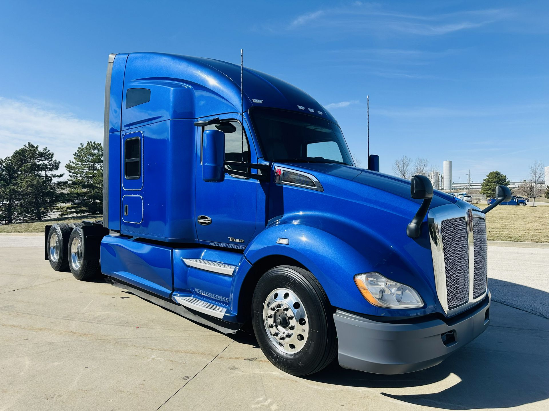 2022 Kenworth T680