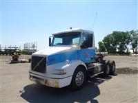 2005 Volvo VNM64T630
