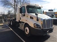 2015 Freightliner CASCADIA 113