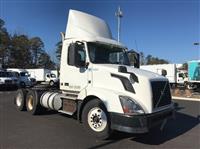 2013 Volvo VNL64T300
