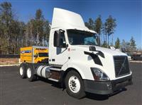 2013 Volvo VNL64T300